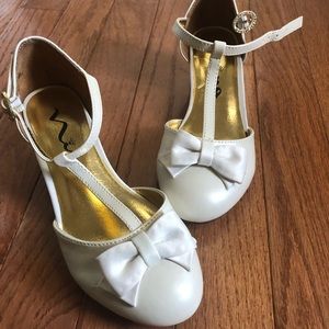 Nina kids Ankle strap dress shoe with heal.